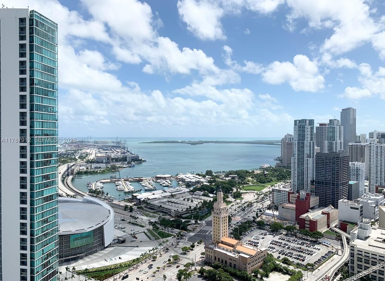 Property Photo:  851 NE 1st Ave 3905  FL 33132 