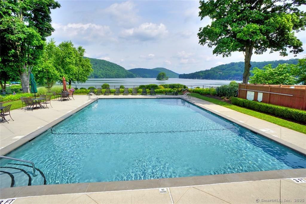 16 Hayestown Road C301  Danbury CT 06811 photo