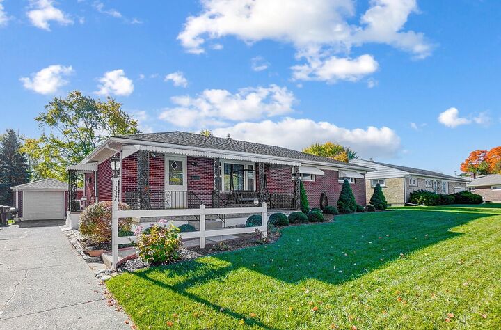 1337 Eastgate Road  Springfield OH 45503 photo