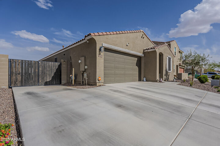 Property Photo:  37237 N Falabella Drive  AZ 85140 