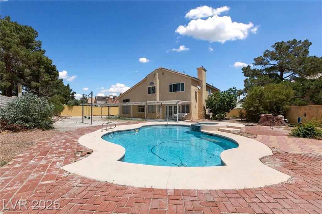 Property Photo: 10021 Skipper Court NV 89117