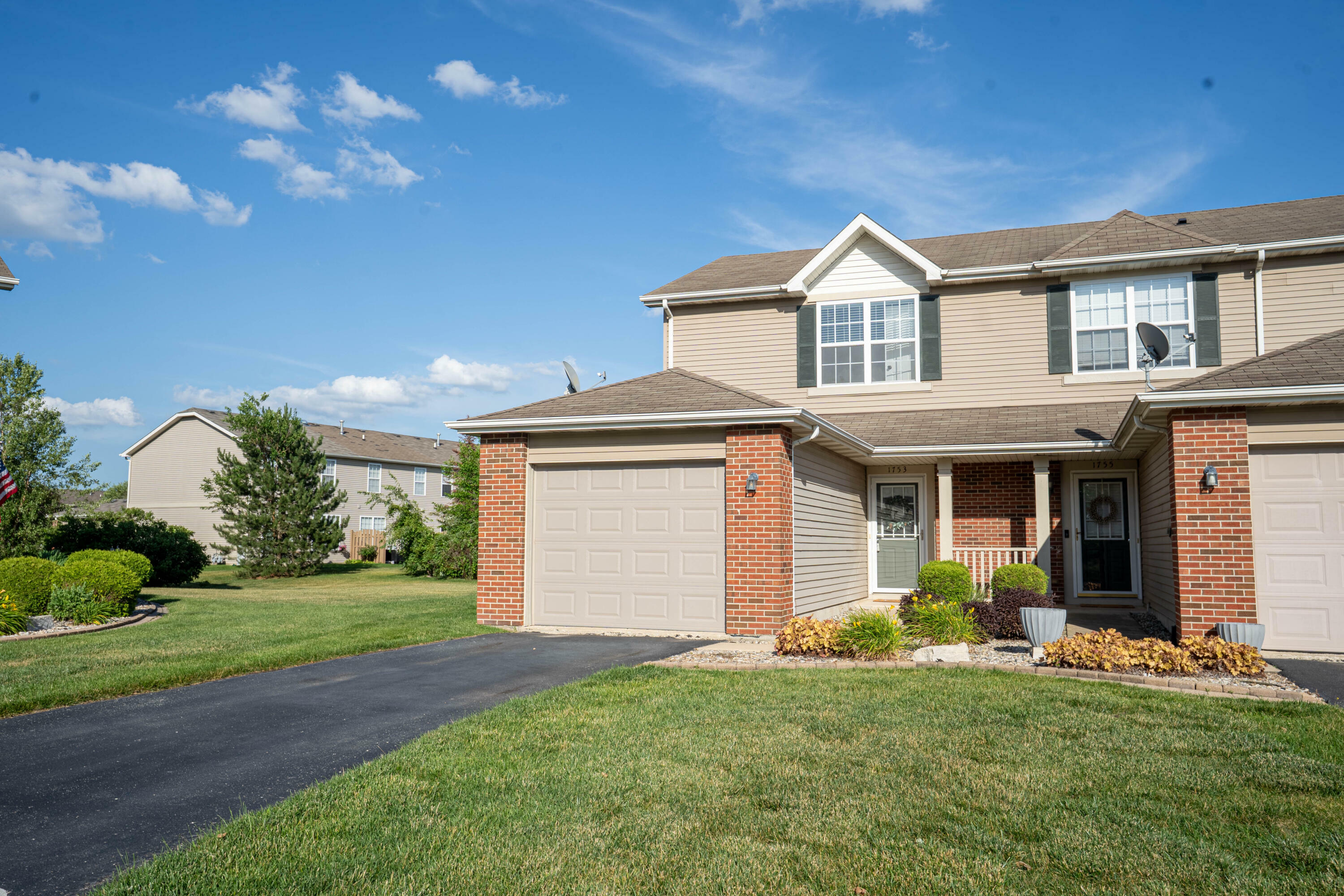 1753 Autumn Court  Dyer IN 46311 photo