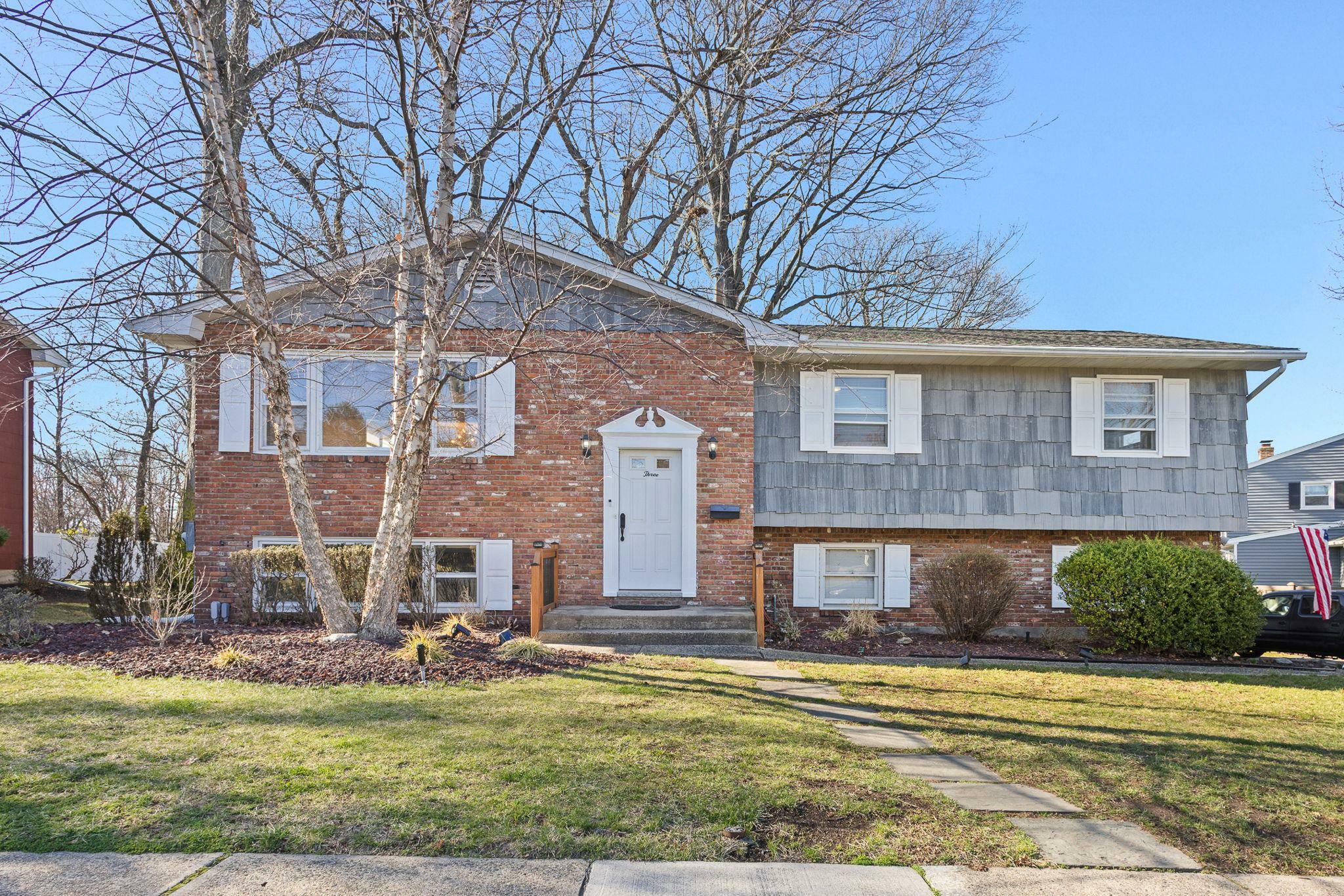 3 Helaine Court  Orangeburg NY 10962 photo