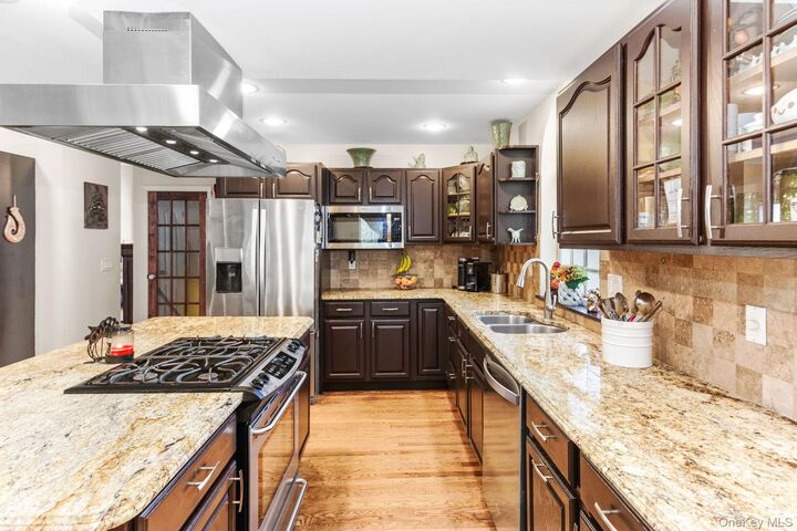 Property Photo:  34 Coventry Circle  NY 10541