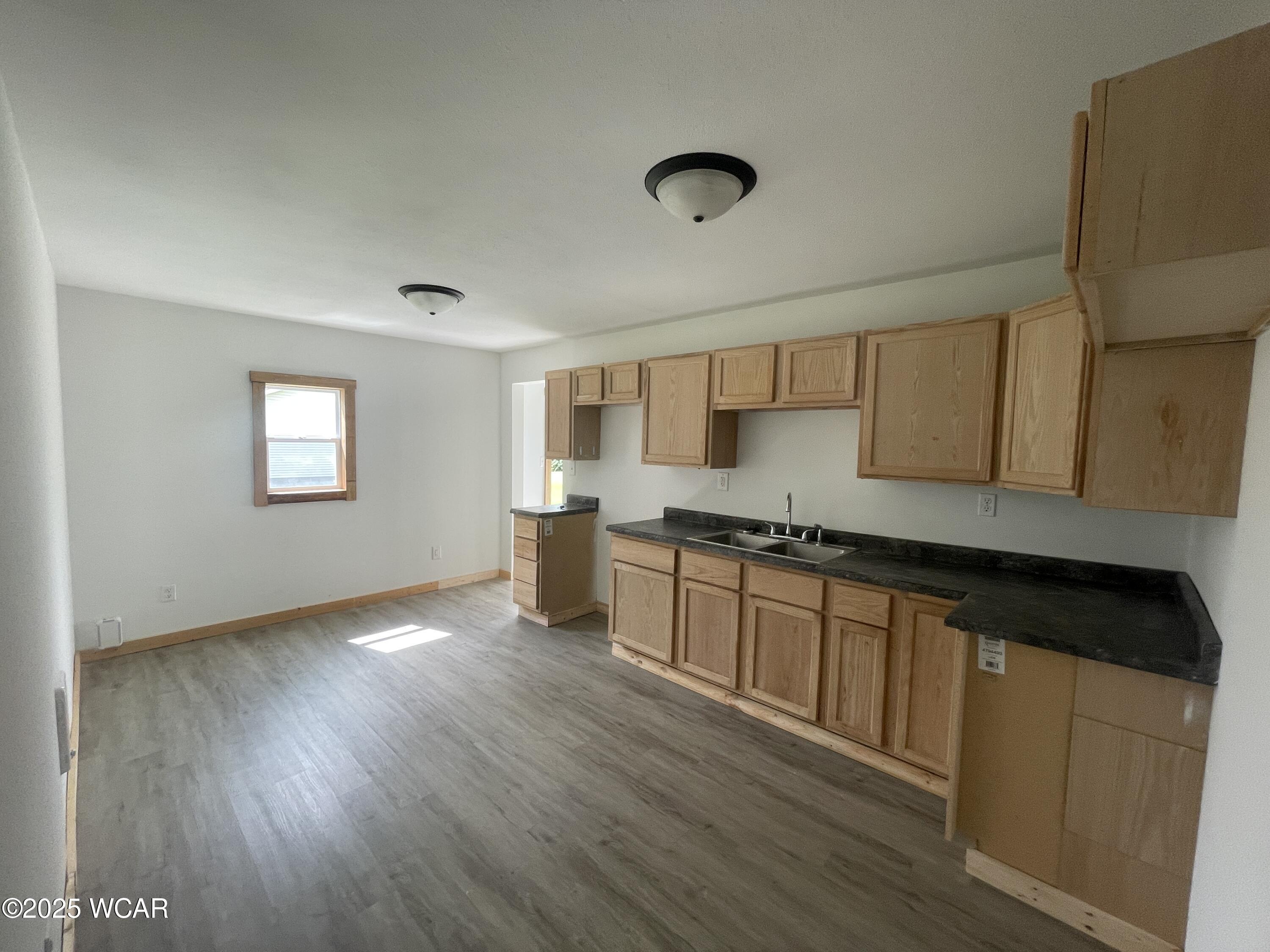 Property Photo:  725 Vernon St. Street  OH 43326 