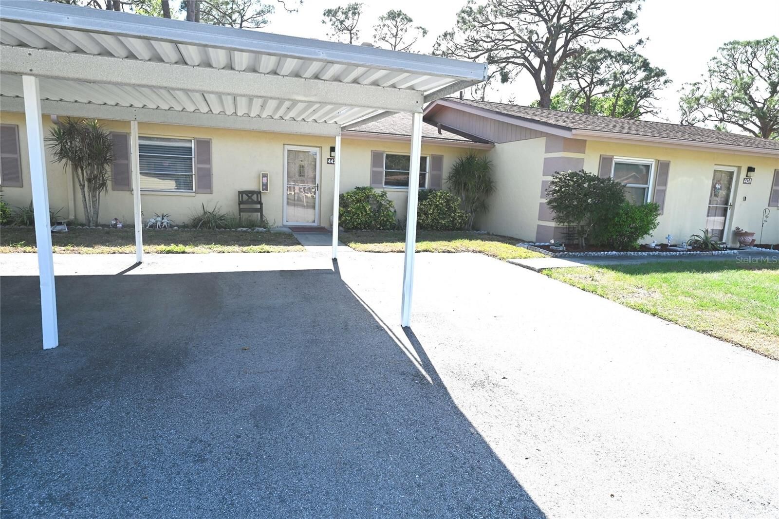 Property Photo:  4428 Tecumseh Trail 36  FL 34233 