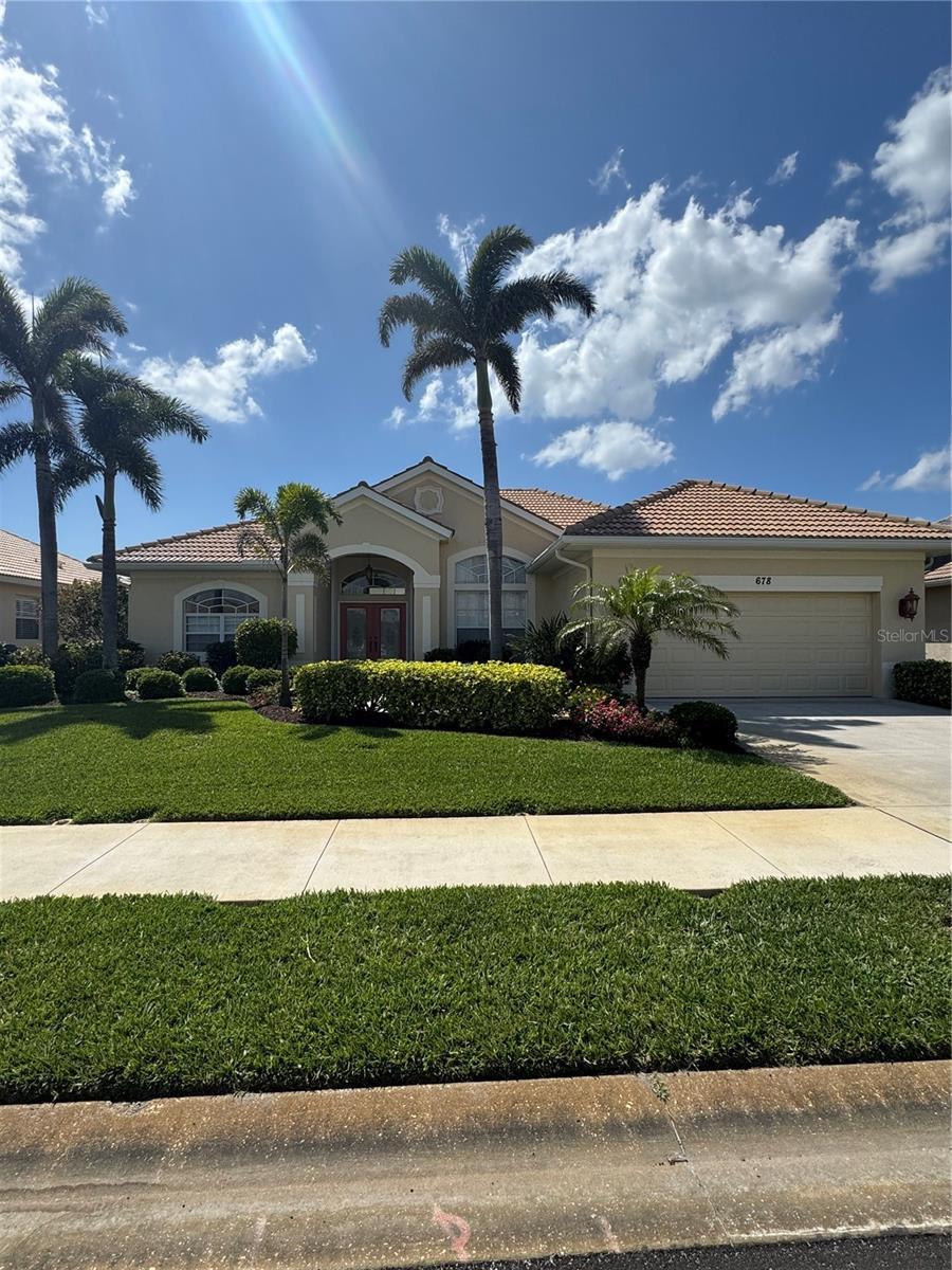 Property Photo: 678 May Apple Way FL 34293