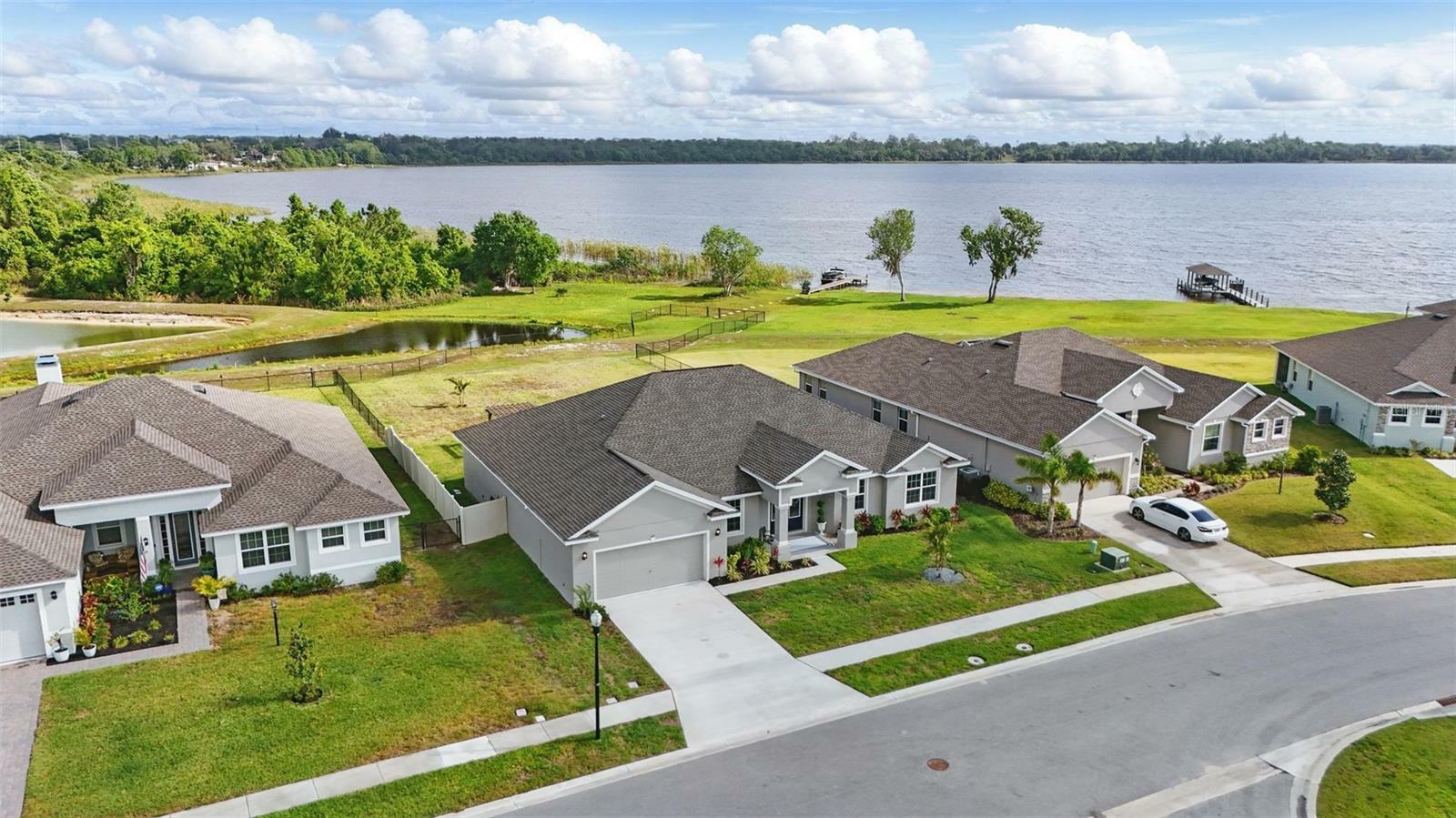 Property Photo: 521 Sanctuary Boulevard FL 33881