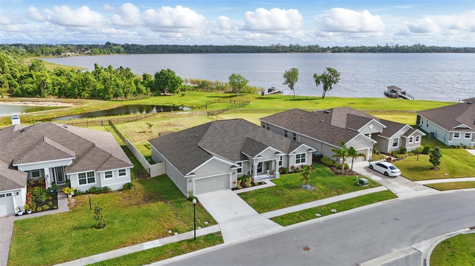 Property Photo: 521 Sanctuary Boulevard FL 33881