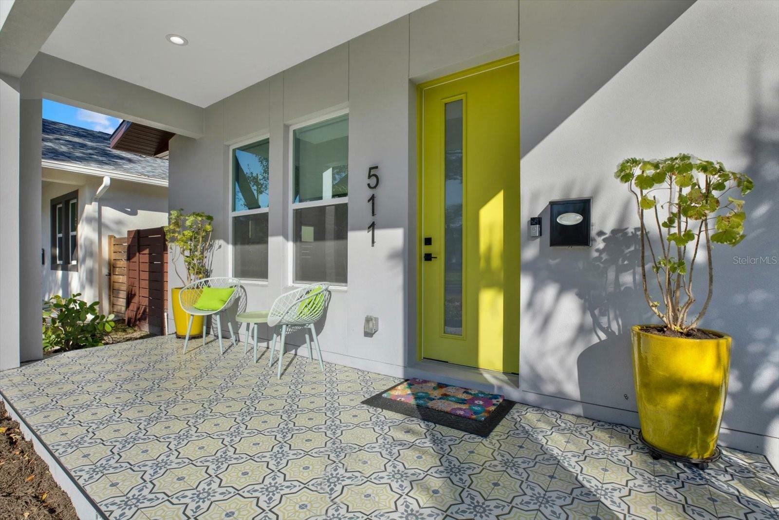 Property Photo: 511 45th Avenue N FL 33703
