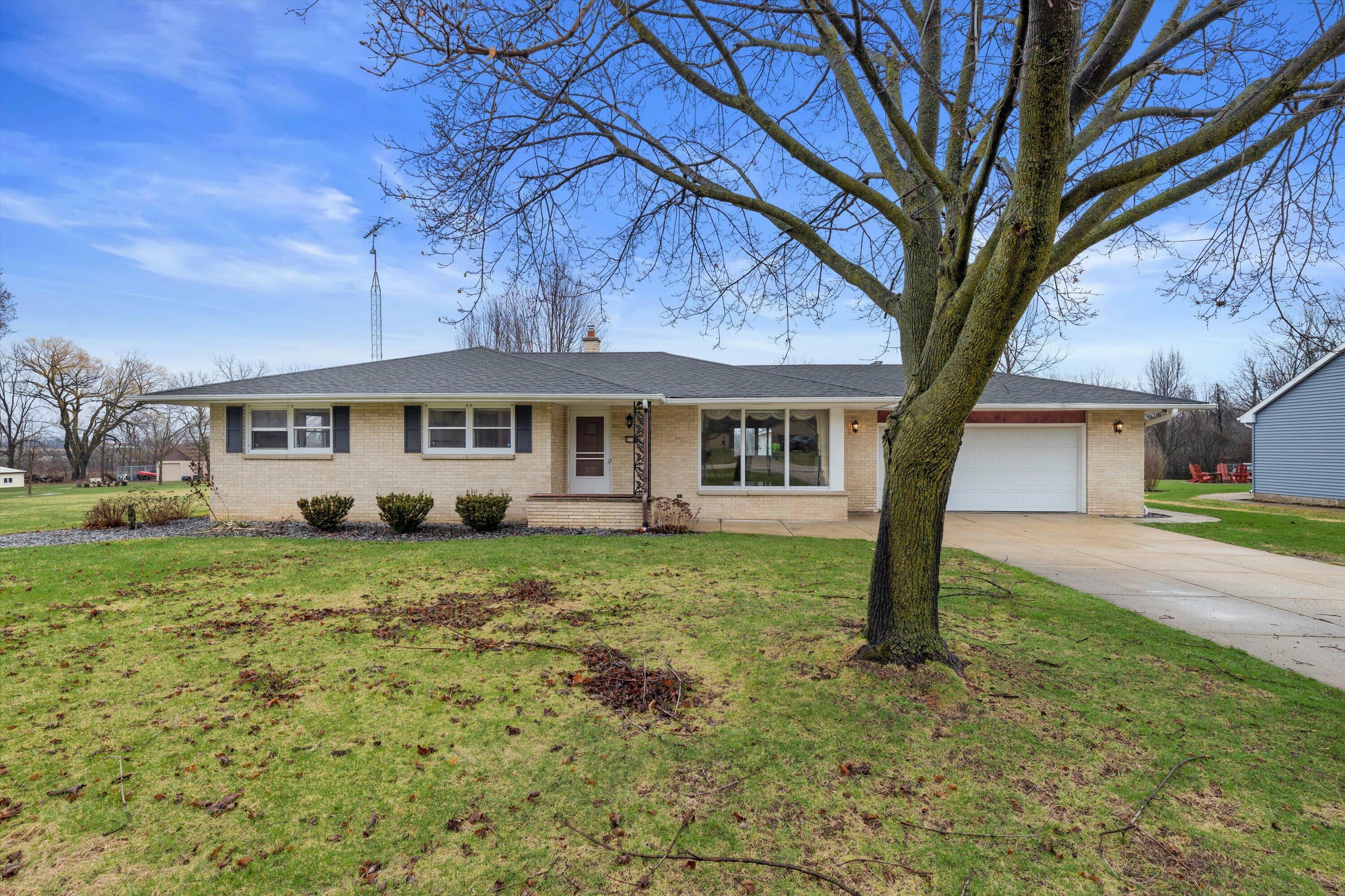 8100 S 20th St  Oak Creek WI 53154 photo