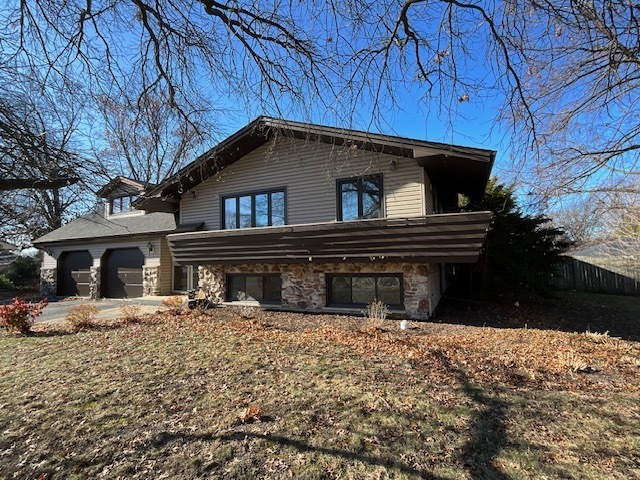 422 S Adams Street  Westmont IL 60559 photo