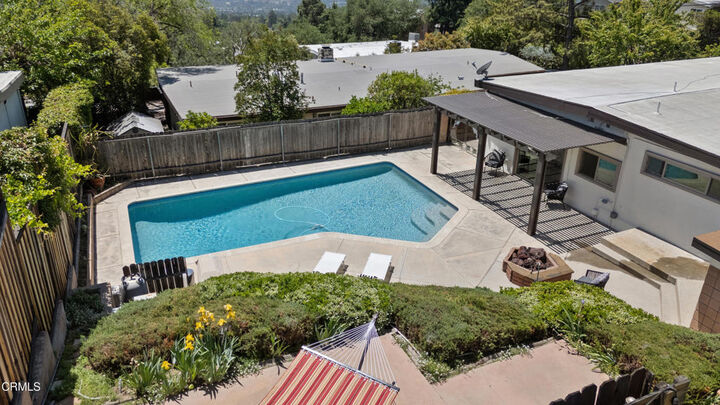 Property Photo:  5519 Terrace Drive  CA 91214 