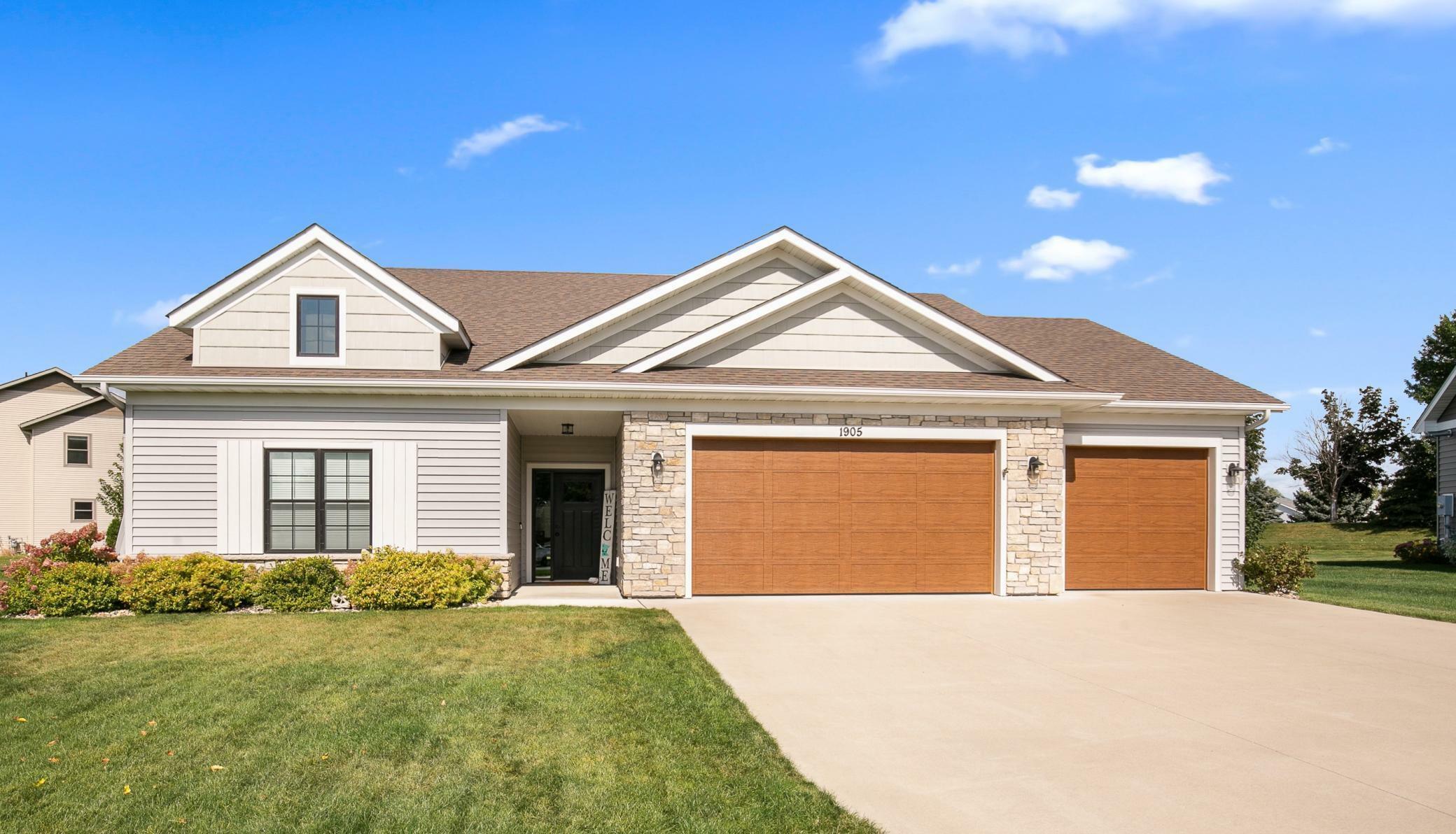 Property Photo: 1905 Sandstone Court MN 56377