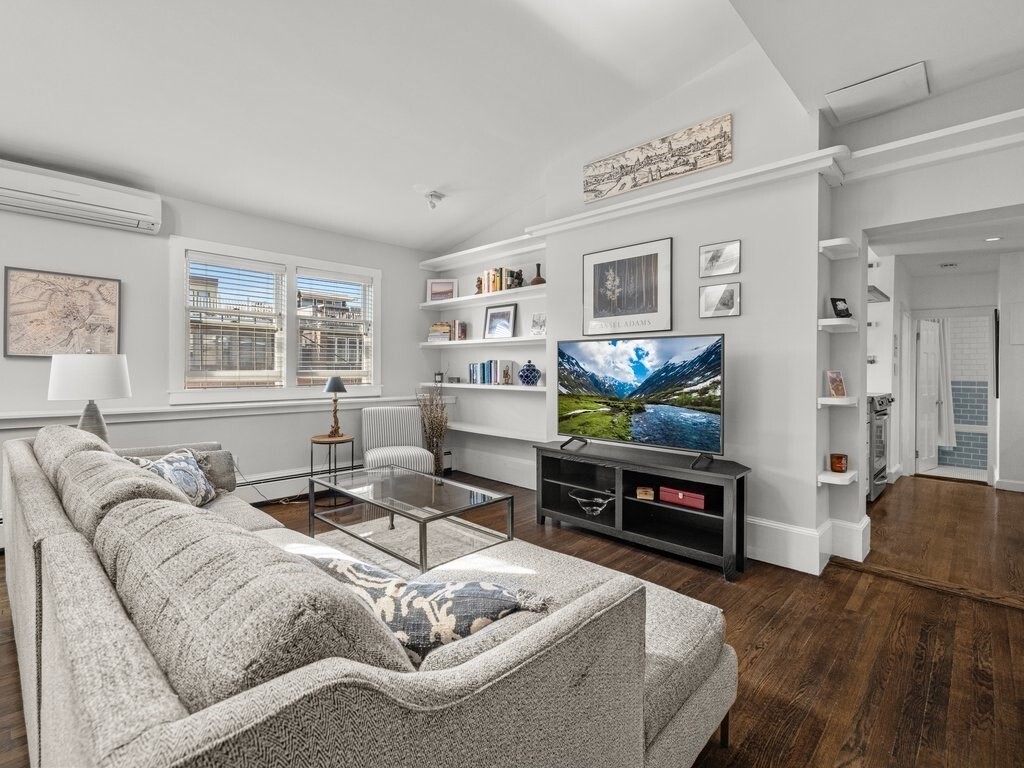 Property Photo:  82-84 Waltham 10  MA 02118 