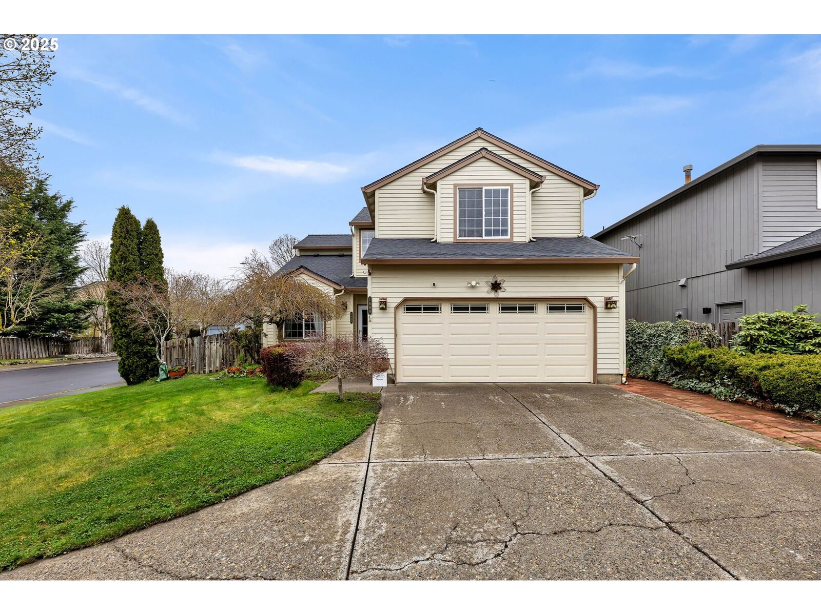 Property Photo:  1809 SE 186th Pl  WA 98683 