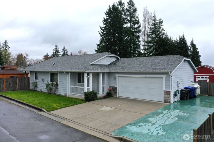 Property Photo:  7 W Marilyn Avenue  WA 98204 