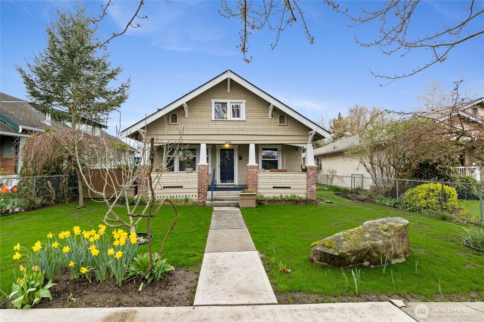 4606 S Park Avenue  Tacoma WA 98408 photo