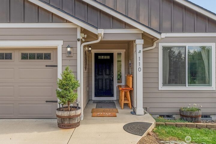 Property Photo:  110  Axis Road  WA 98611 