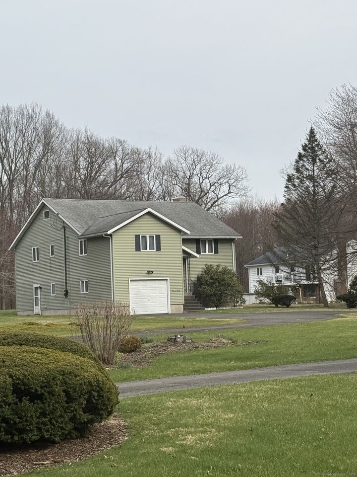 Property Photo:  1130 Blue Hills Avenue  CT 06002 