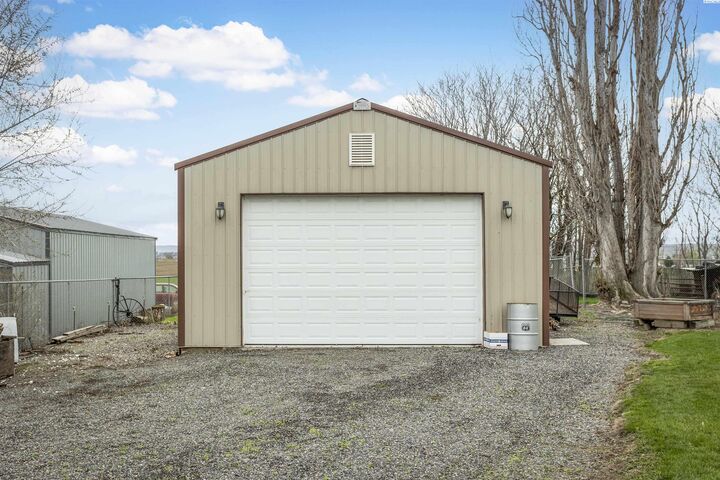Property Photo:  4302 Independence Road  WA 98944 