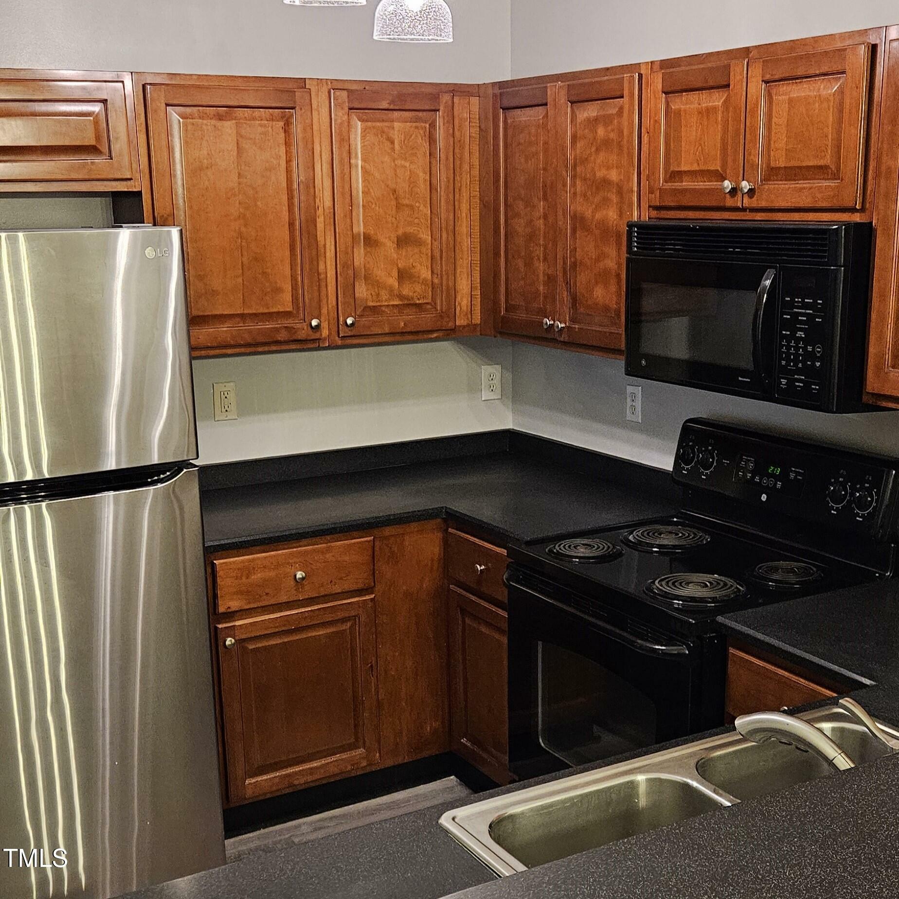 Property Photo: 2631 Oldgate Drive 101 NC 27604