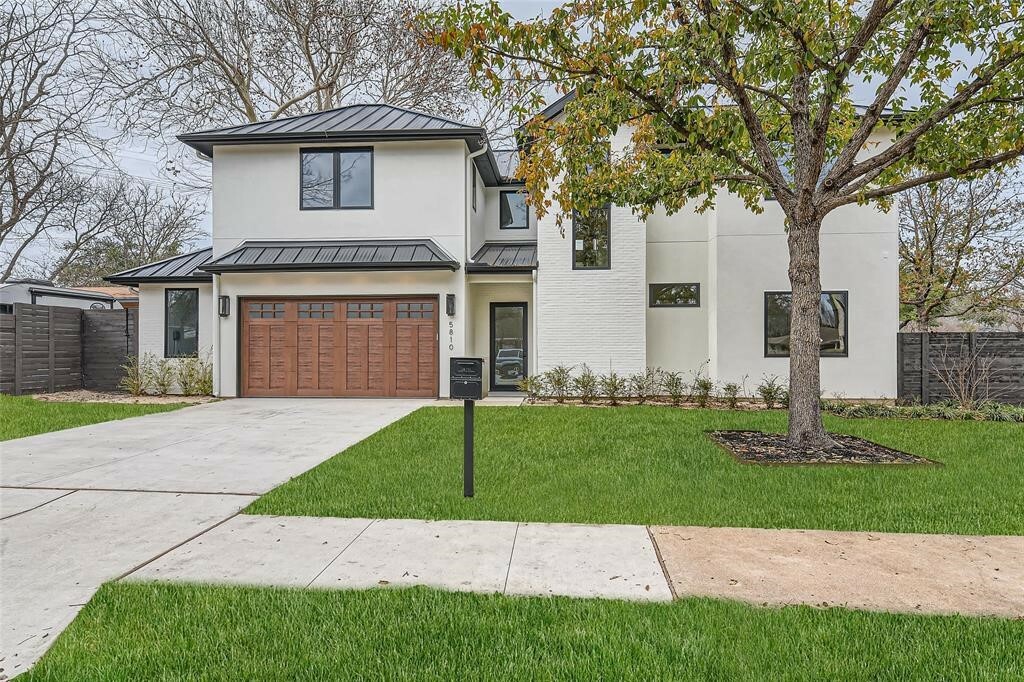 Property Photo: 5810 Fairlane Drive TX 78757