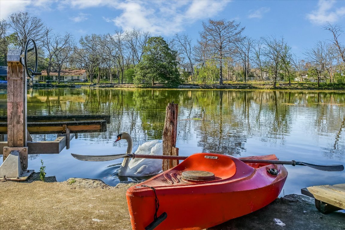 Property Photo: 1810 Rockcliff Road TX 78746