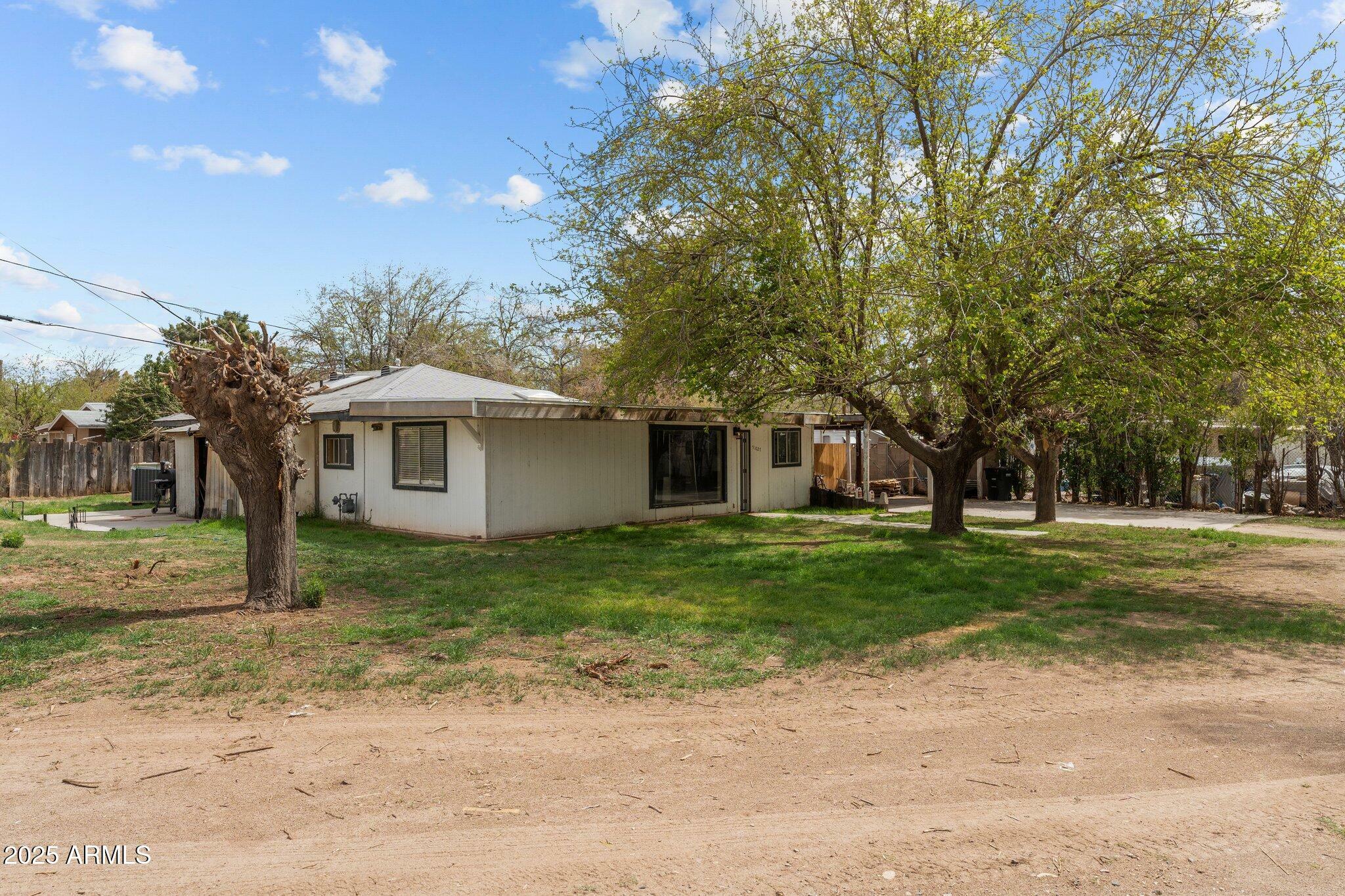 Property Photo: 51027 N Mockingbird Road AZ 85390