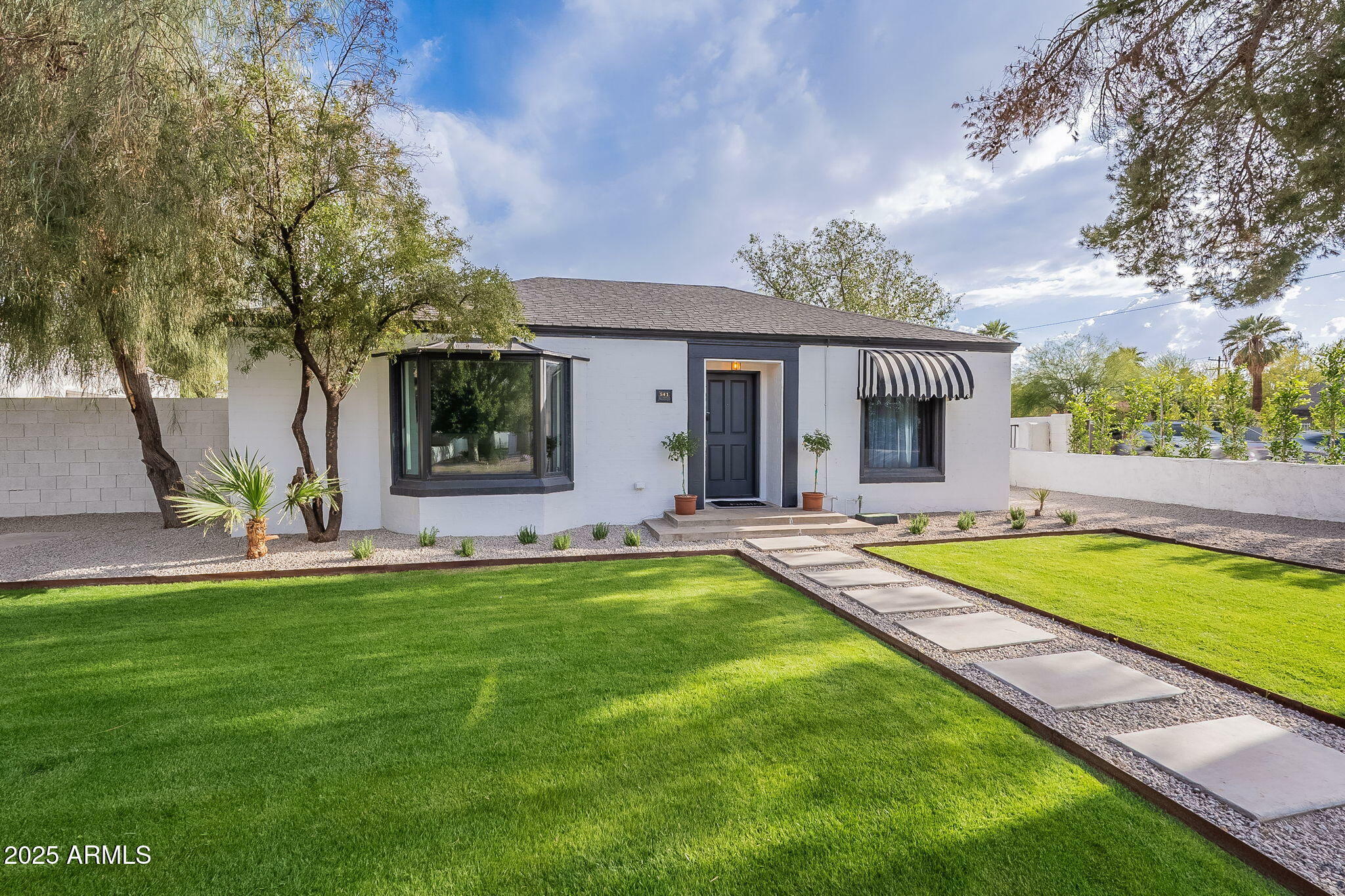 Property Photo: 541 W Palm Lane AZ 85003