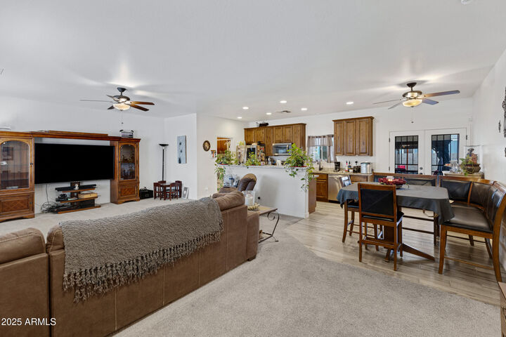 Property Photo:  3062 W 14th Avenue  AZ 85120 