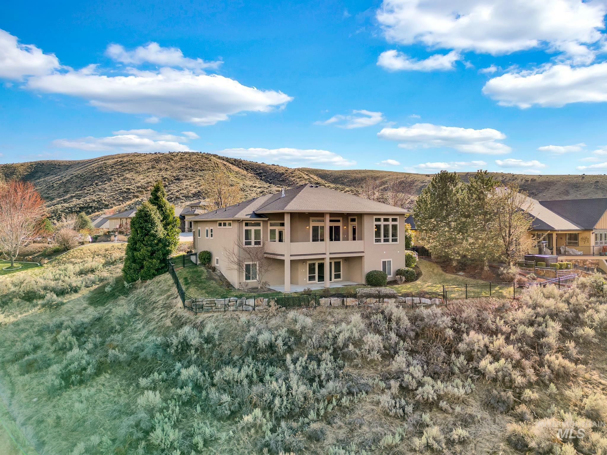 Property Photo: 2272 W Winter Camp Dr. ID 83703