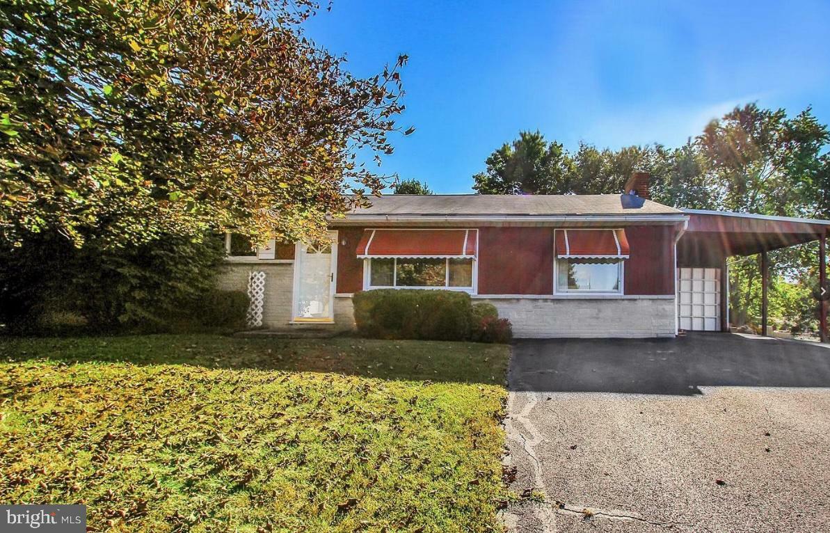 13911 Blue Mountain Drive  Maugansville MD 21767 photo