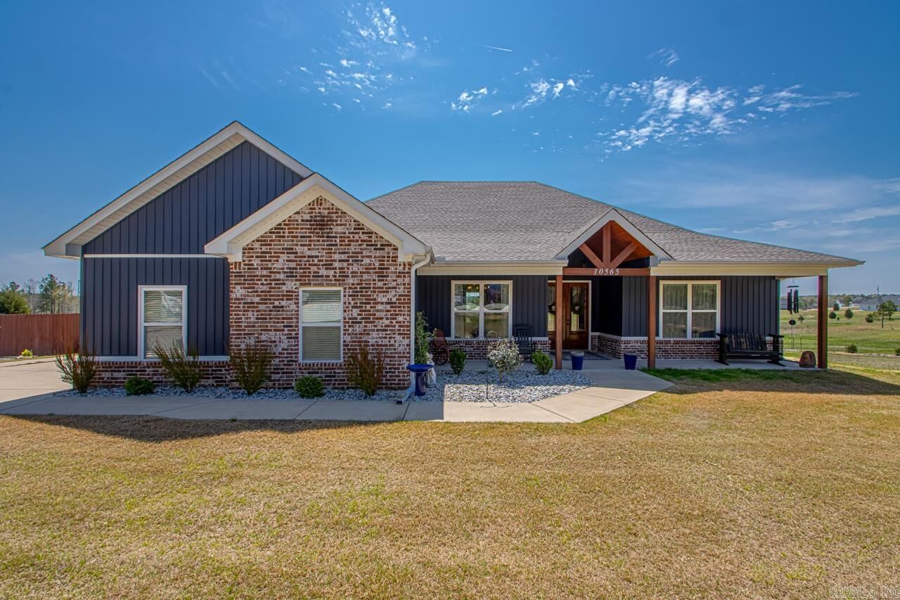 Property Photo: 10565 298 Highway AR 72019