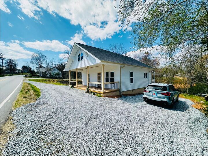 108 Falls Avenue  Granite Falls NC 28630 photo