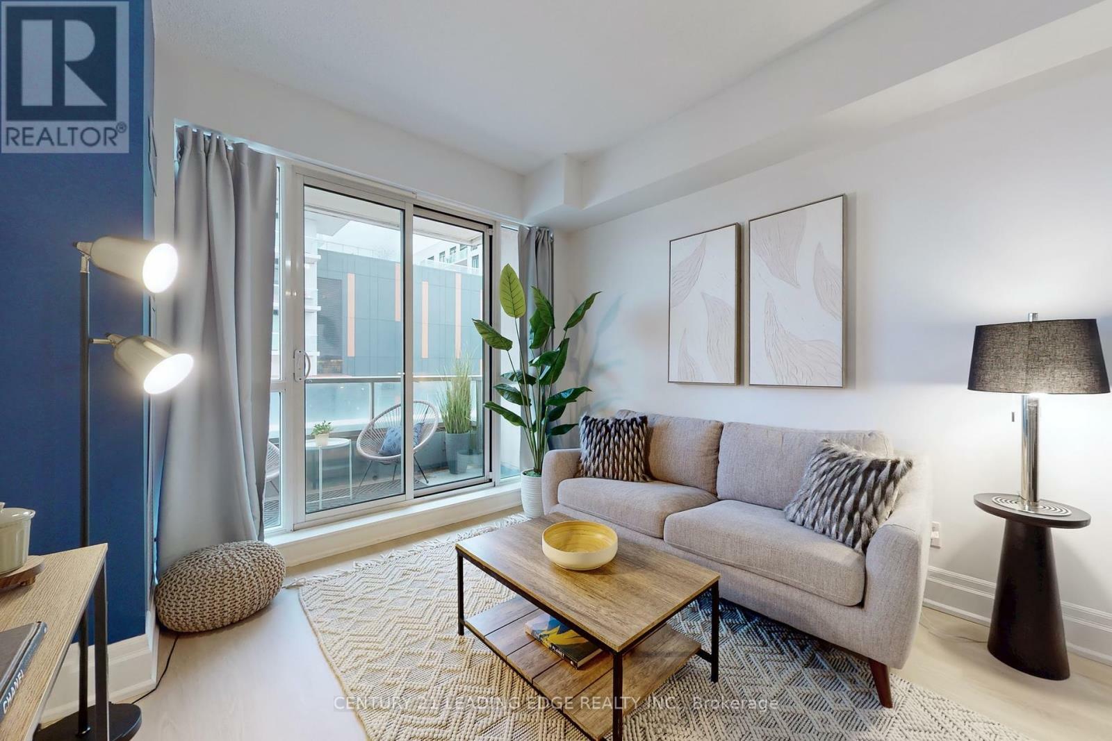 Property Photo: 1 Upper Duke Crescent 206 ON L6G 0B6