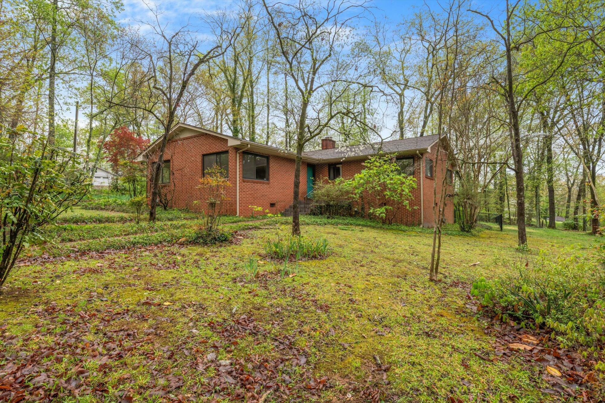 Property Photo: 1801 Crestway Drive TN 37303