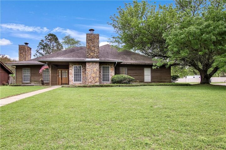 301 St Clair Avenue  Natchitoches LA 71457 photo