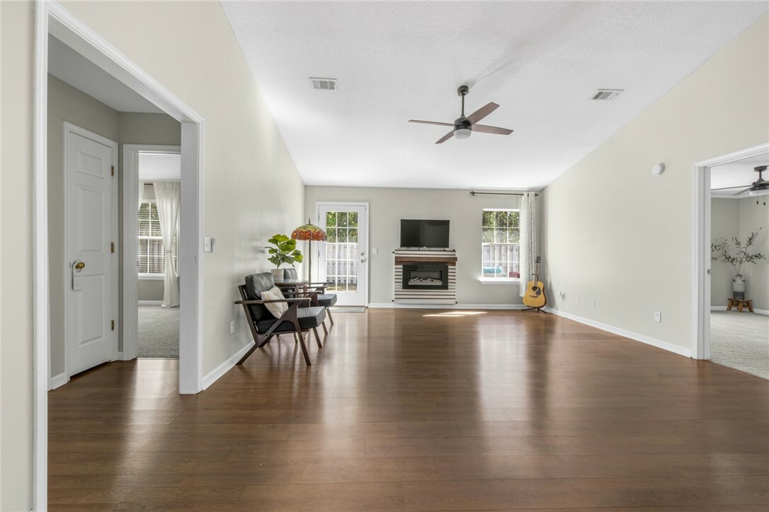 Property Photo: 329 Creekside Drive GA 31558
