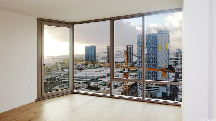 1001 Queen Street 2703  Honolulu HI 96814 photo