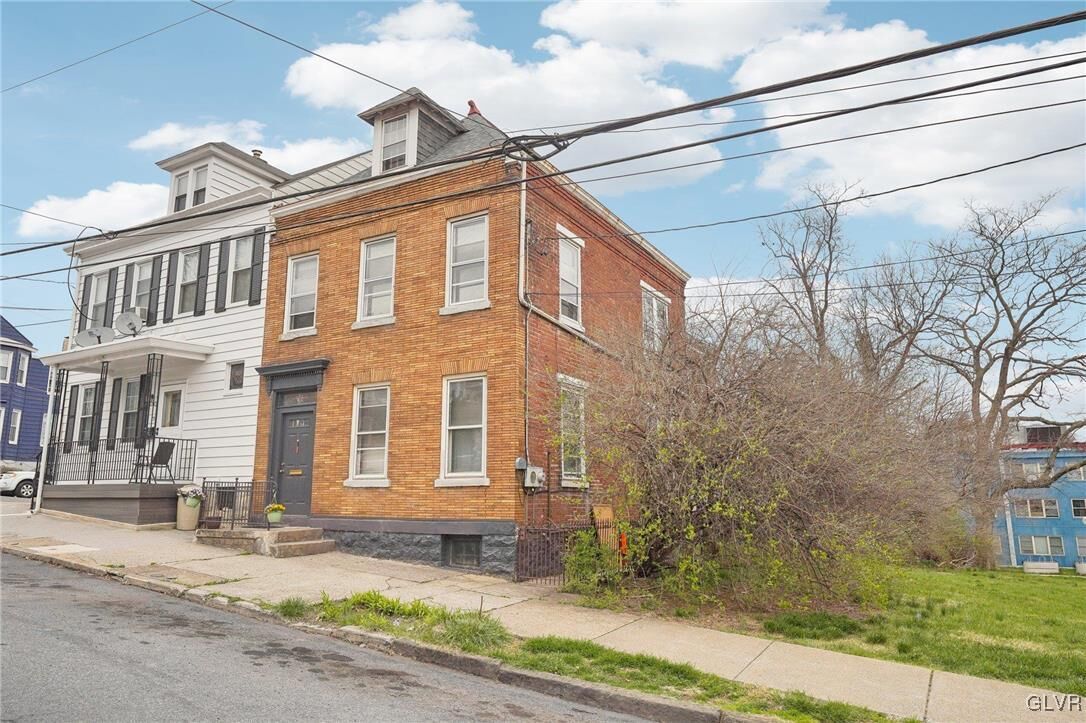 Property Photo:  71 7th Street  PA 18042