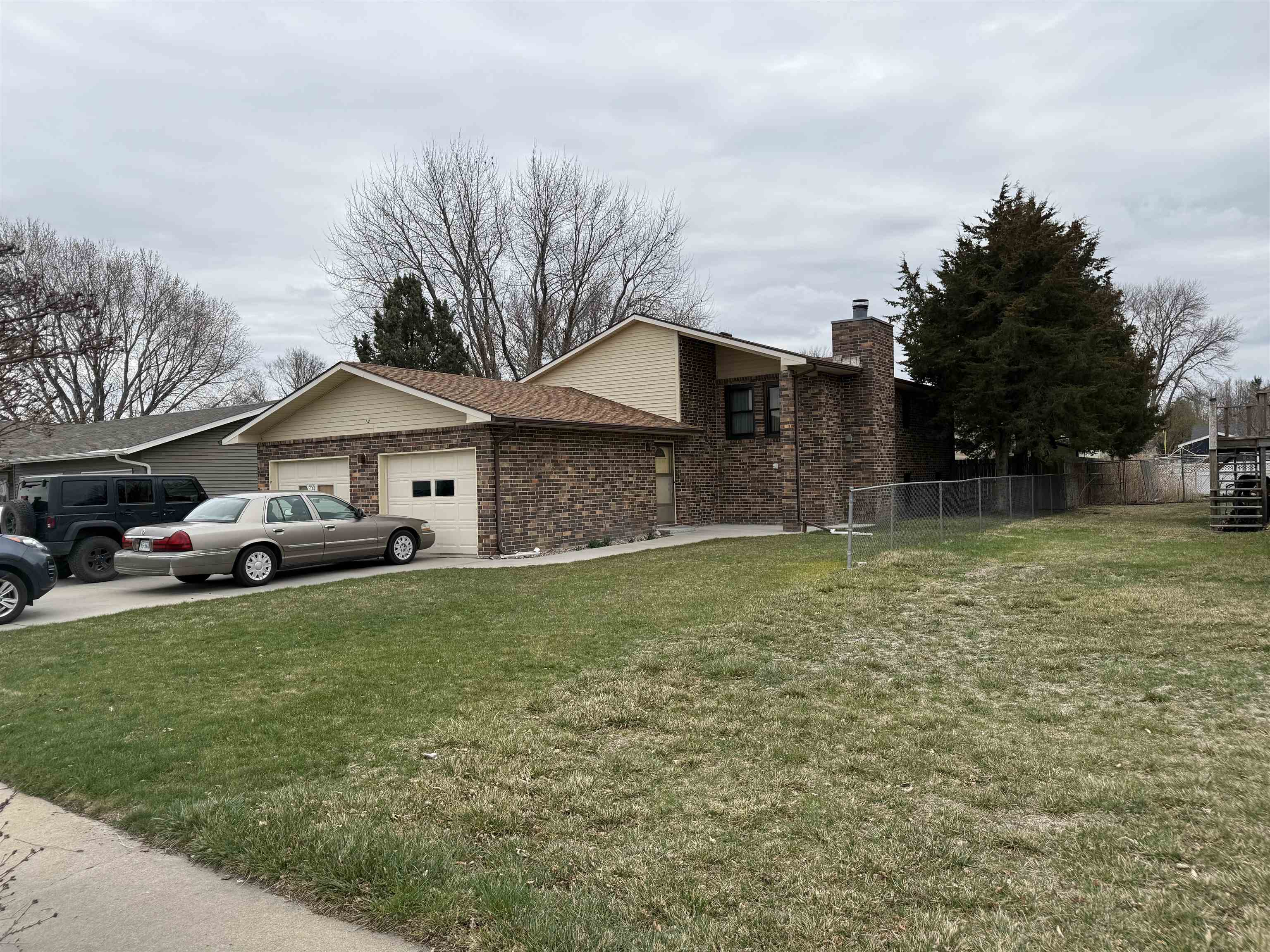 Property Photo: 1014 Russian Olive Rd NE 69101
