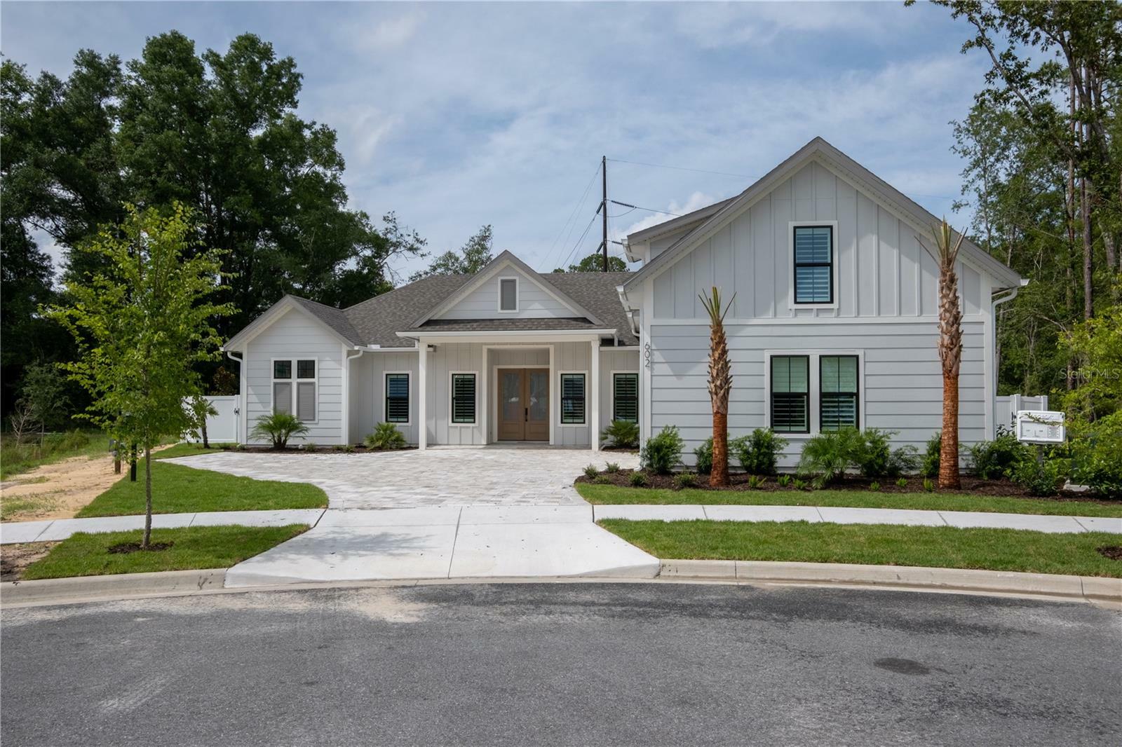 Property Photo: 14141 SW 7th Place FL 32669