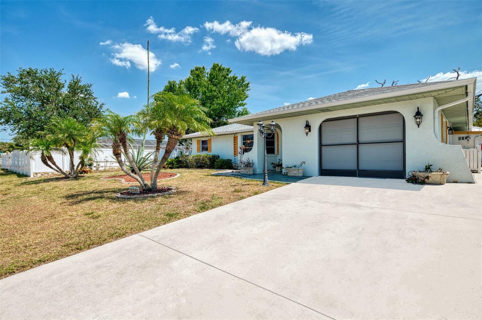 Property Photo: 1281 Wilson Drive FL 34224
