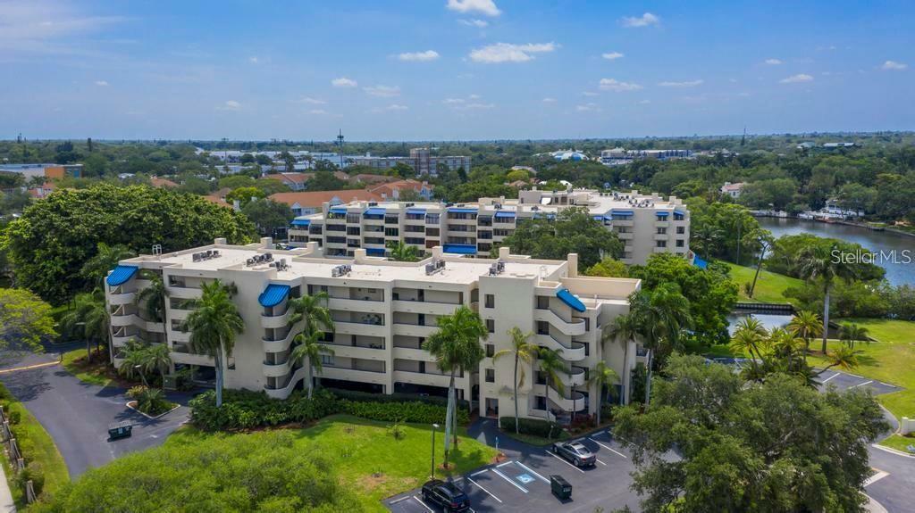 Property Photo:  825 S Osprey Avenue 302  FL 34236 