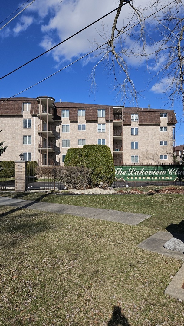 Property Photo: 3680 186th Street 402 IL 60438