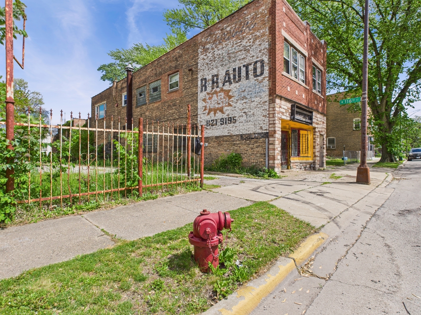 Property Photo:  11559-11561 S Wentworth Avenue  IL 60628 