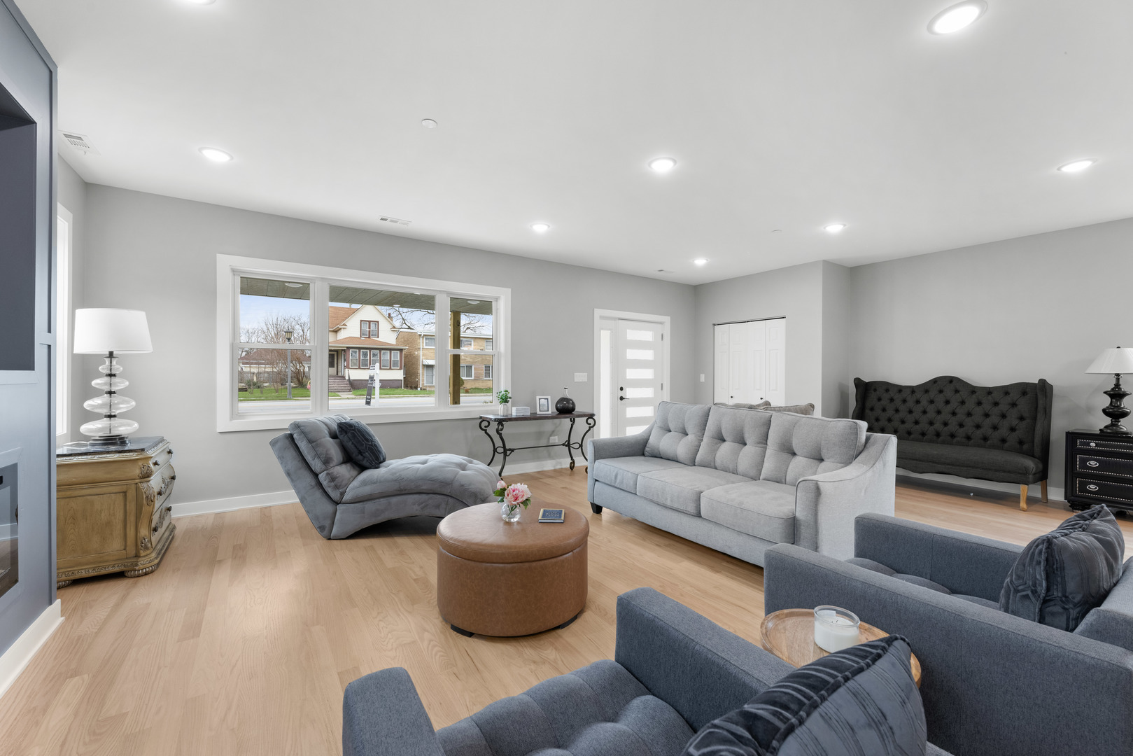 Property Photo: 4113 Eberly Avenue IL 60513