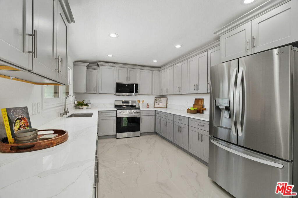 Property Photo: 696 E 9th Street CA 91786