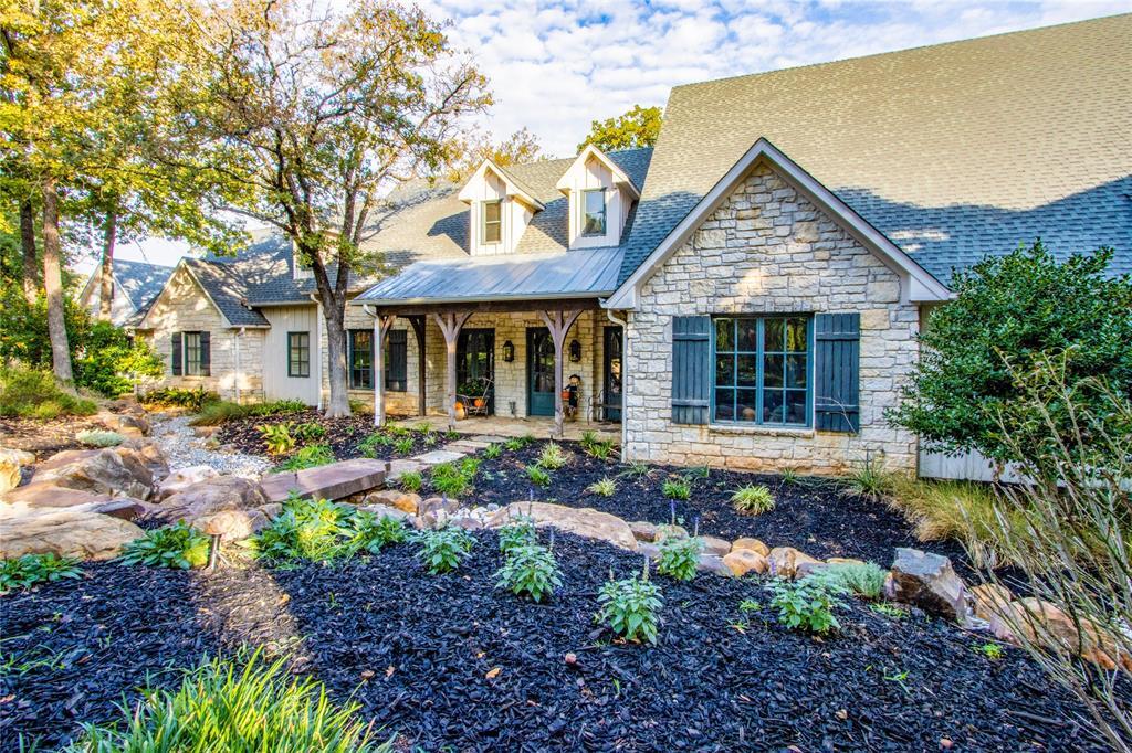 Property Photo: 3606 Blagg Road TX 76208